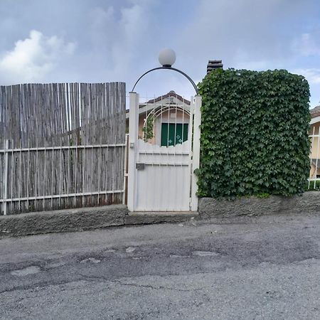 Villa Mansarda A Noli Exterior foto